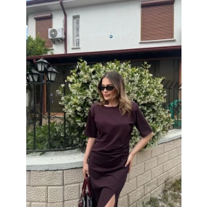 Kadın Kısa Kollu Uzun Yandan Yırtmaçlı Elbise - Kahverengi