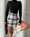 İki düğmeli şort ch kumaş etek ekoseli siyahbeyaz h26414