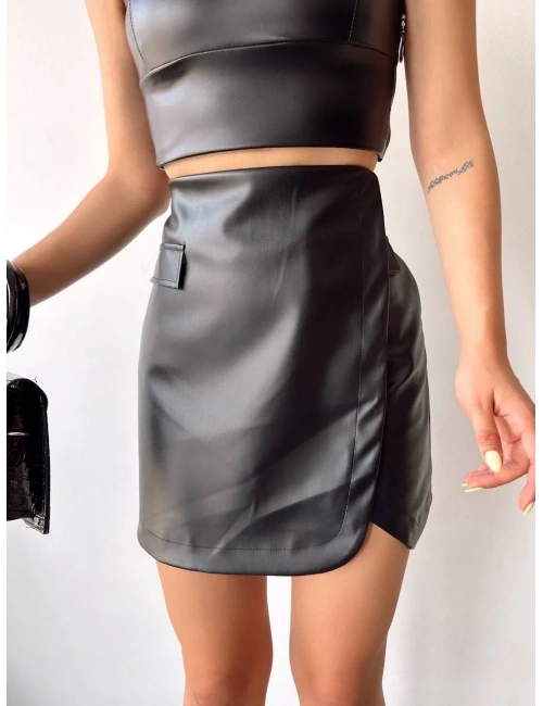 Cep detaylı oval kapaklı deri etek siyah h240048