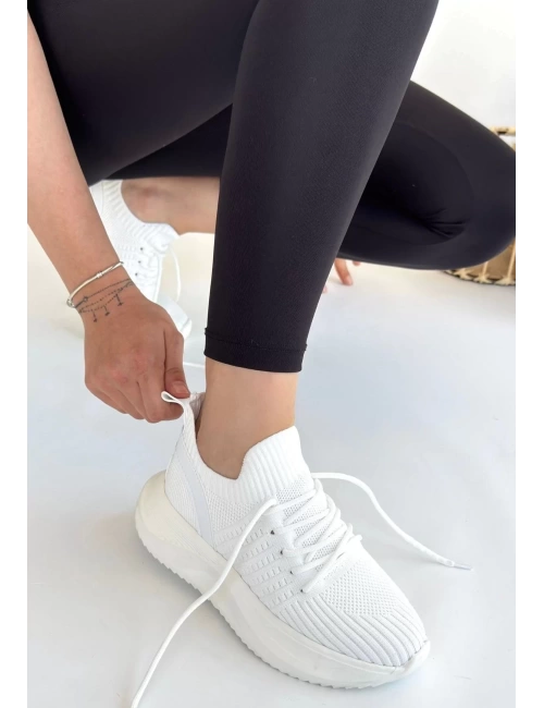 Jindy Beyaz Triko Bağcıklı Spor  Ayakkabı