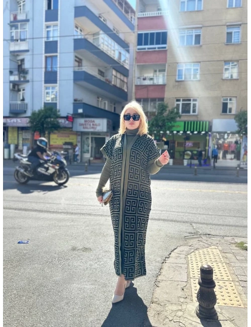 Siyah çizgi desenli elbiseli hırka triko takım haki