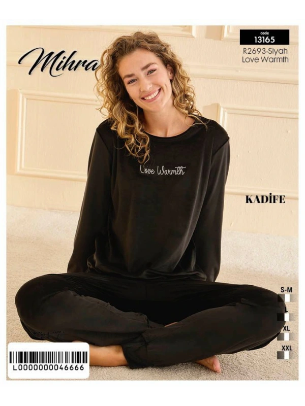 13165 Kadın Kadife Uzun Kol Pijama Takımı