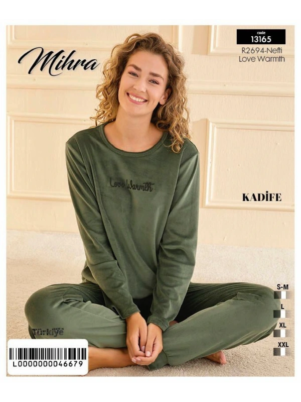 13165 Kadın Kadife Uzun Kol Pijama Takımı