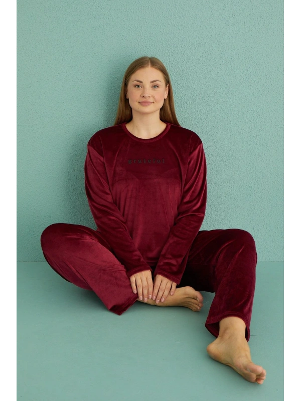 13213 Kadın Kadife Uzun Kol Pijama Takımı