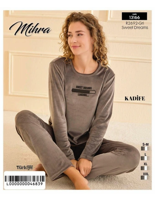 13166 Kadın Kadife Uzun Kol Pijama Takımı