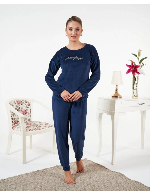 Estiva 25381 Uzun Kol Kadife Pijama Takımı