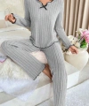 Kadın Gri Çizgili Uzun Kollu Fiyonk Detaylı Pijama Takımı Rahat Mevsimlik