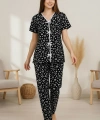 Kadın Siyah Kalp Desenli Fiyonklu Kısa Kollu Uzun Pijama Takımı