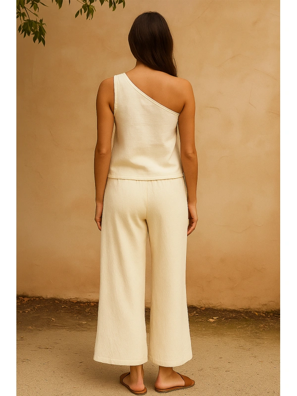 Kadın Beyaz Tek Omuzlu Şık Bluz & Geniş Paça Pantolon İkili Takım
