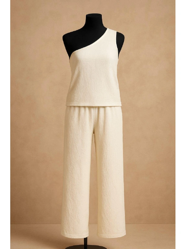 Kadın Beyaz Tek Omuzlu Şık Bluz & Geniş Paça Pantolon İkili Takım