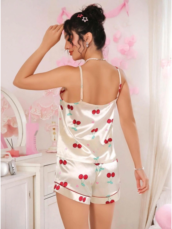 Kadın Ekru Kiraz Desenli Saten Şort Pijama Takımı 2226
