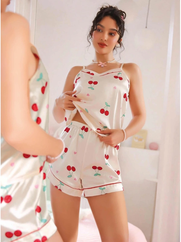 Kadın Ekru Kiraz Desenli Saten Şort Pijama Takımı 2226