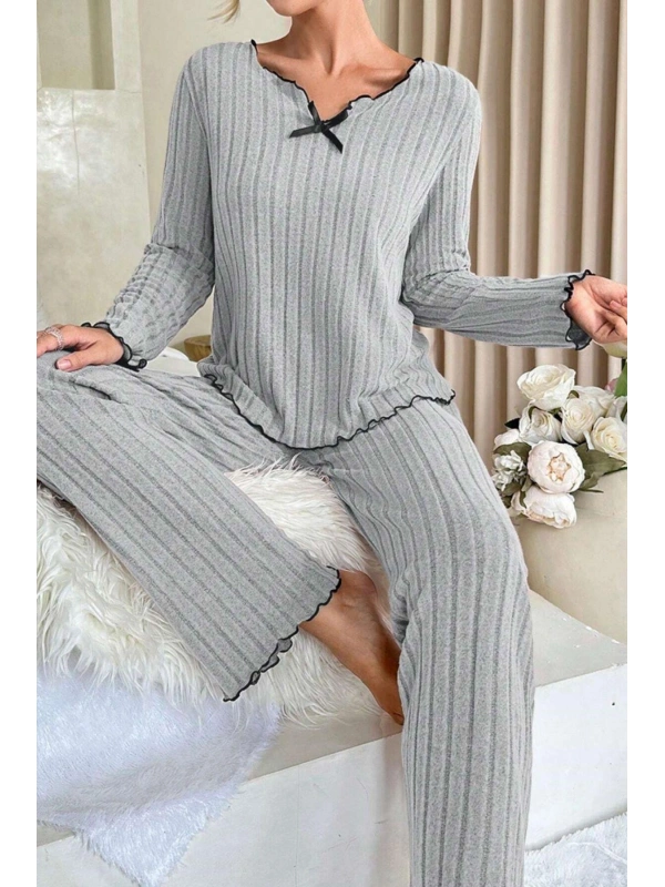 Kadın Gri Çizgili Uzun Kollu Fiyonk Detaylı Pijama Takımı Rahat Mevsimlik