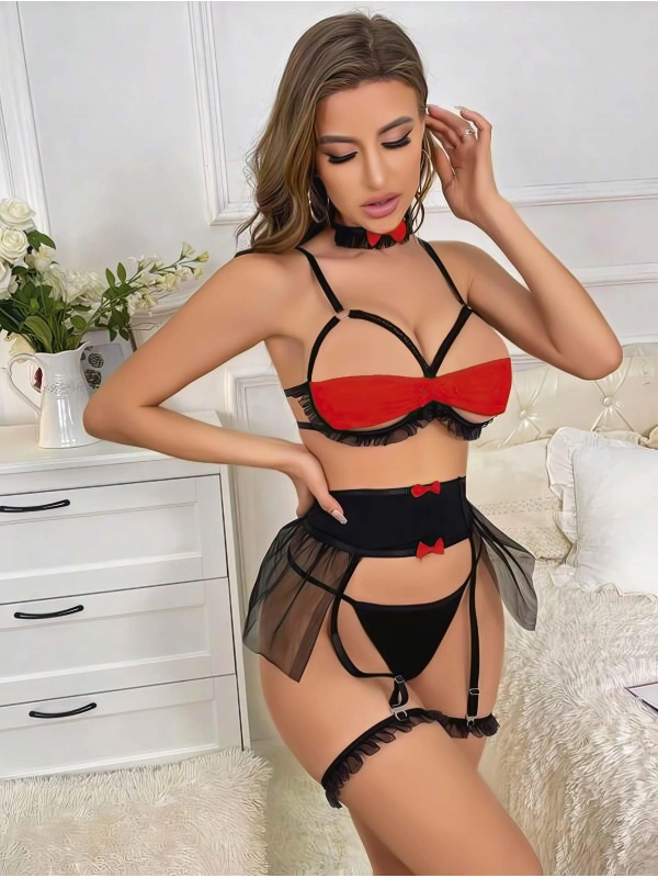 Kadın Siyah Tül Detaylı Göğüs Bandlı Fantezi Kostüm 2049
