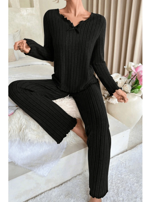 Kadın Siyah Uzun Kollu Fiyonklu Yuvarlak Yaka Mevsimlik Pijama Takımı