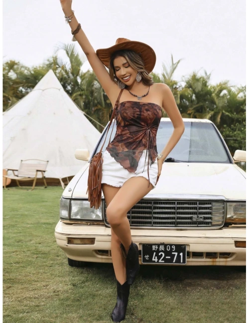 Kadın Resim Desenli Crop Önden Büzgü Detaylı 5097