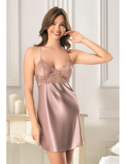 2123 Miss Laris Gecelik