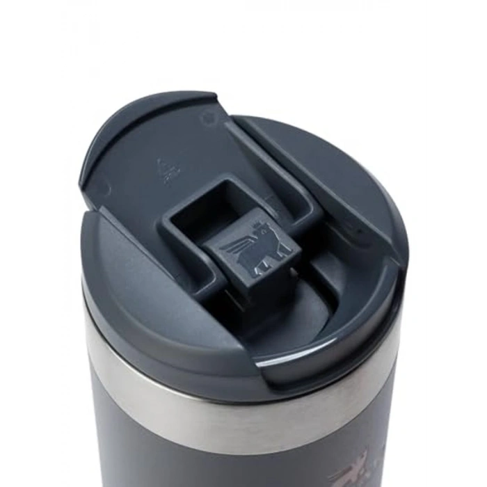 0.47 Litre Kapasiteli Termos Bardak, Mat Siyah Tasarım ile Şık Kullanım