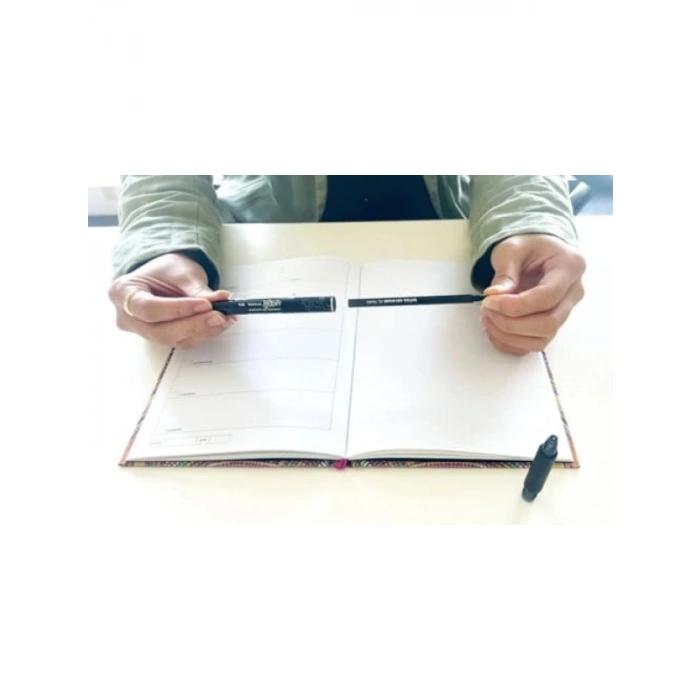 0.7 mm Kalınlığında Siyah Mürekkep Kalem Yedeği - 3 Lü Set