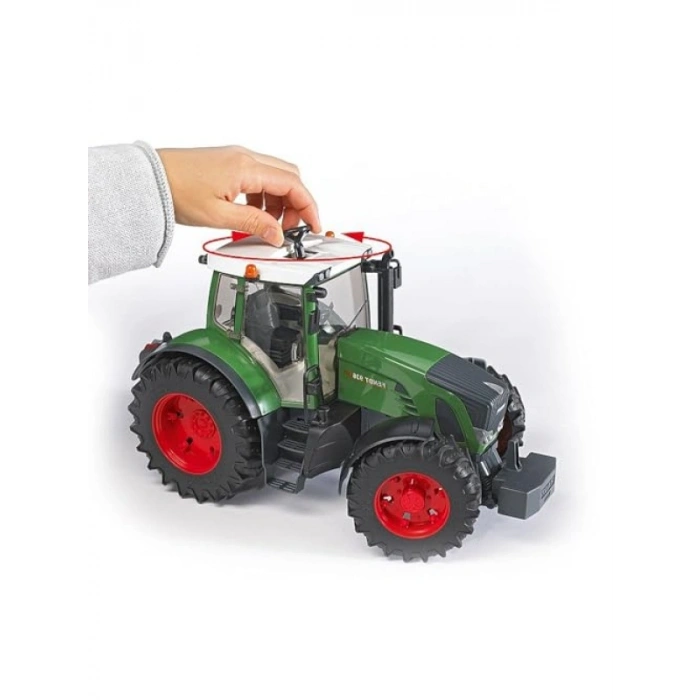 1:16 Ölçekli Yüksek Kalite Plastik Traktör Modeli