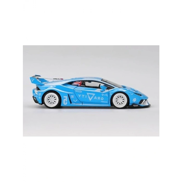 1/64 Ölçekli Lüks Araç Modeli, Detaylı Tasarım ve Kalite