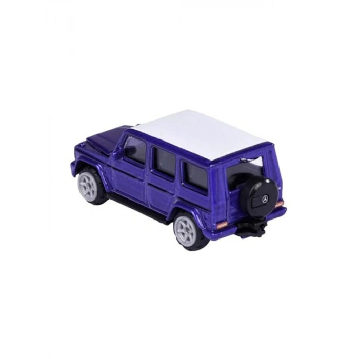 1:64 Ölçekli Mercedes Benz G 500 Model Araba - Detaylı Tasarım