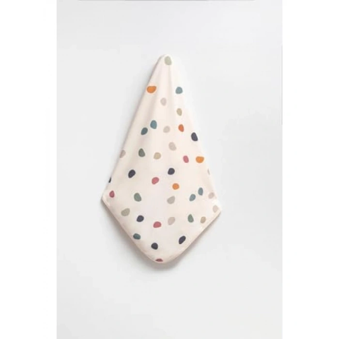 %100 Pamuklu Desenli Çift Katlı Bebek Battaniyesi (Puantiyeli)