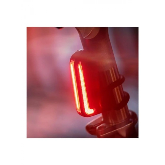 150 Lumen Arka Lamba, Su Geçirmez ve Dayanıklı Tasarım