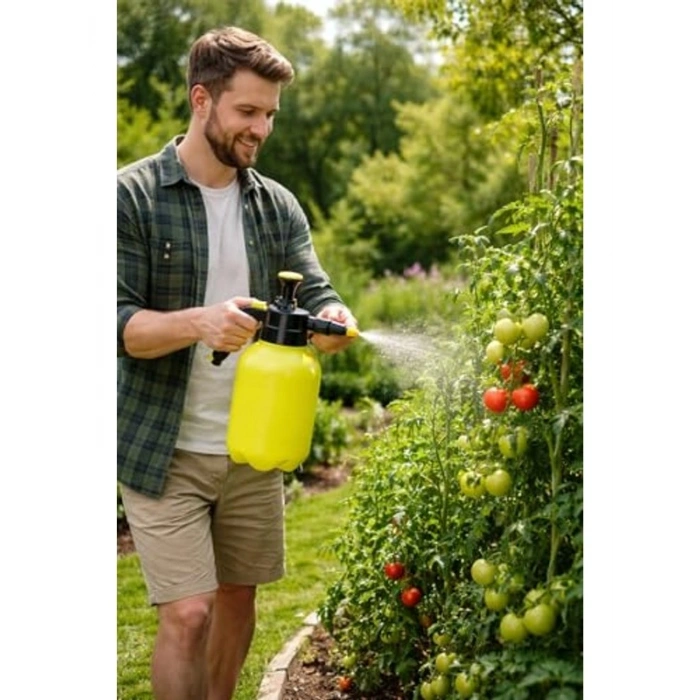 2 Litre Basınçlı Bahçe İlaçlama Pompası ile Sulama Kolaylığı