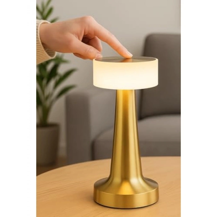 3 Modlu Dokunmatik Masa Lambası, Kablosuz Şarj ve Modern Tasarım