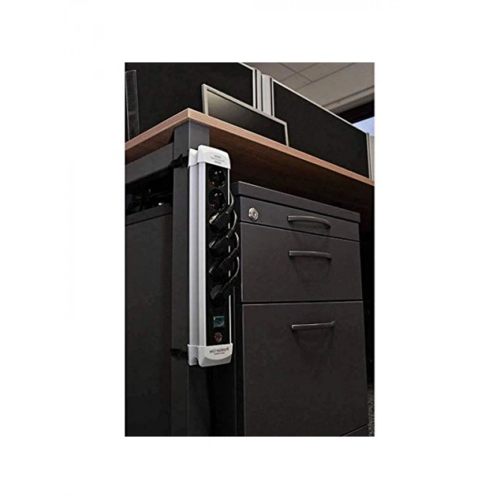 4lü Çoklu Priz - Işıklı Emniyet Şalteri