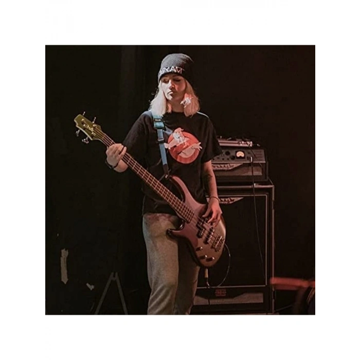 4 Telli Bas Gitar, Farklı Renk Seçenekleri ile Sunulmakta