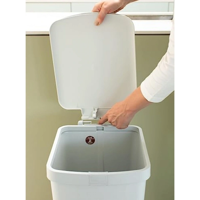 40 L Kapasiteli Köşe Çöp Kovası - Gri Renk