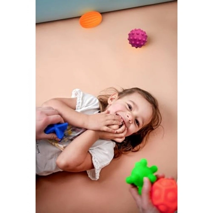 6lı Duyusal Bebek Topları Seti, Farklı Doku ve Renk Seçenekleri
