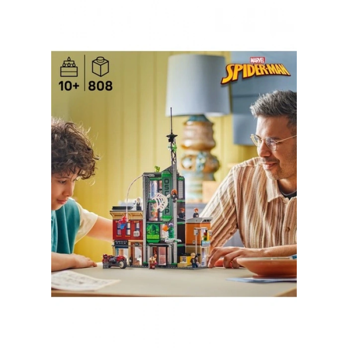 Lego® ǀ Marvel Örümcek Adam, Oscorpa Karşı 76324 – 10 Yaş & Üzeri Çocuklar Için Yaratıcı Oyuncak Yapım Seti (808 Parça)