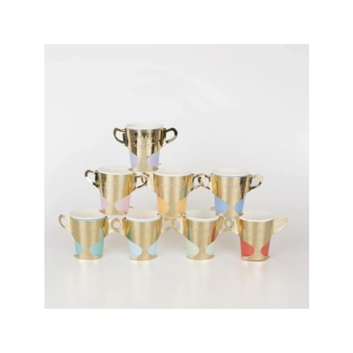 8 Adet Şampiyon Bardak Seti - Eğlenceli ve Dayanıklı