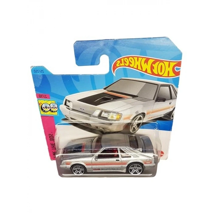 84 Mustang SVO Araç Modeli, Gümüş Metalik Renk Seçeneği