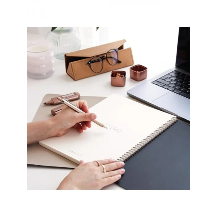 A4 Boyutunda 70 Yapraklı Düz Çizgisiz Not Defteri