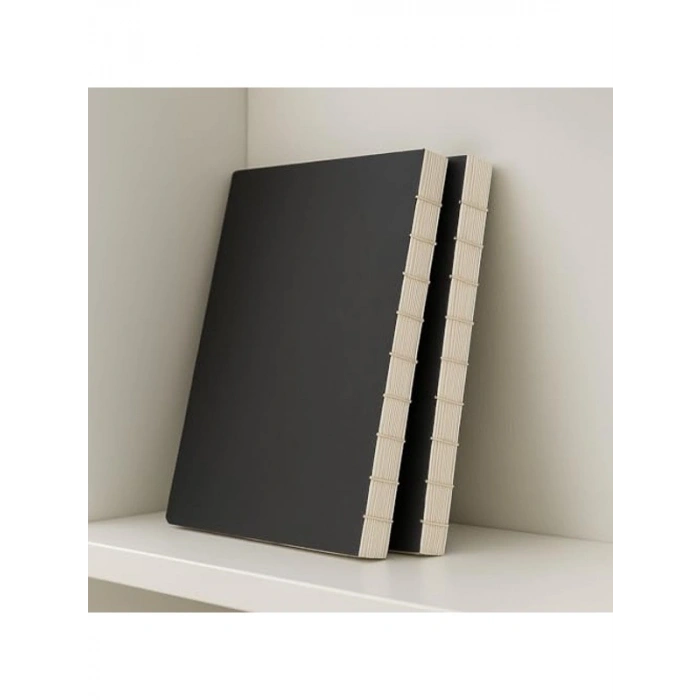 A4 Boyutunda Siyah Kraft Kapaklı Defter, 180 Derece Açılır