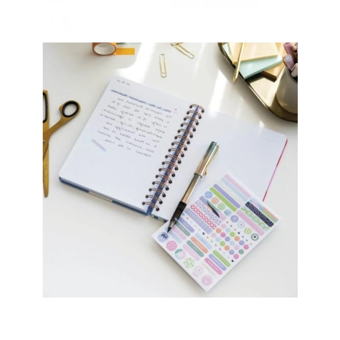 A5 Spiralli Sert Kapak Lastikli Kareli Not Defteri - Minimalist Tasarım