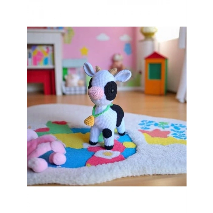 Amigurumi İnek Tasarımlı Eğlenceli Oyuncak