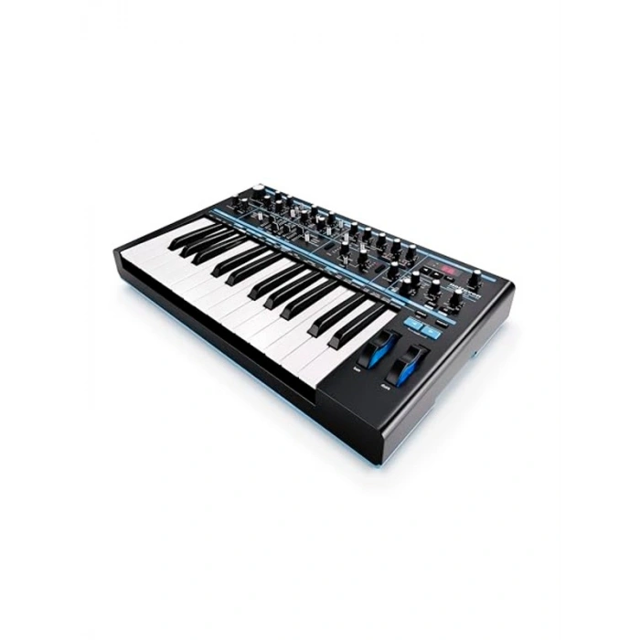 Analog Monosynth, 64 Fabrika Yamaları ile Yüksek Ses