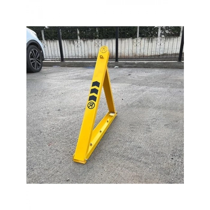 Asma Kilitli Üçgen Otopark Bariyeri, 3mm Kalınlıkta Dayanıklı