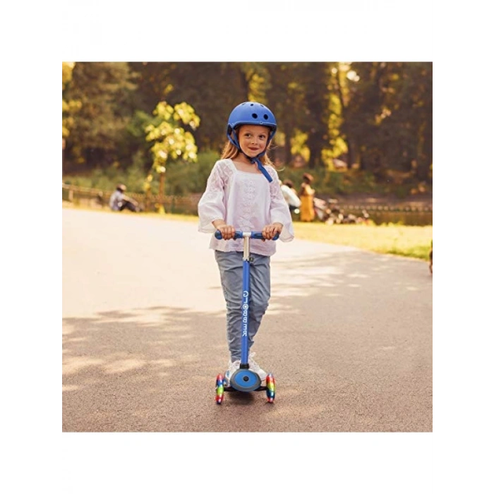 Ayarlanabilir Yükseklikte Işıklı Tekerlekli Scooter