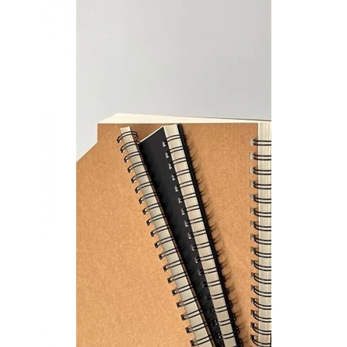 B5 Boyutunda, Siyah Kapaklı Spiralli Defter, 100 Yaprak Çizgisiz