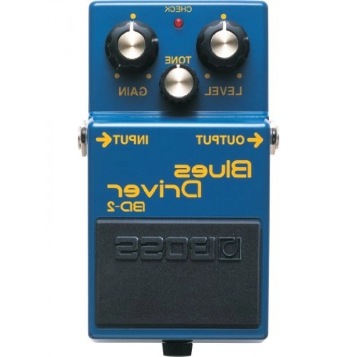 Blues efekt pedalı, mavi renkli, gitar soundunuzu güçlendirir