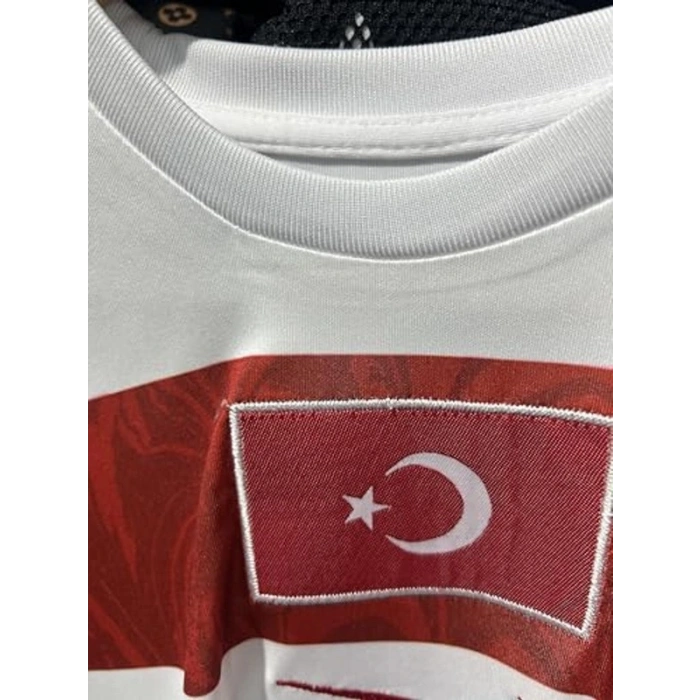 Beyaz Renkli Tasarım, 2026/27 Temalı Kullanım için Uygun