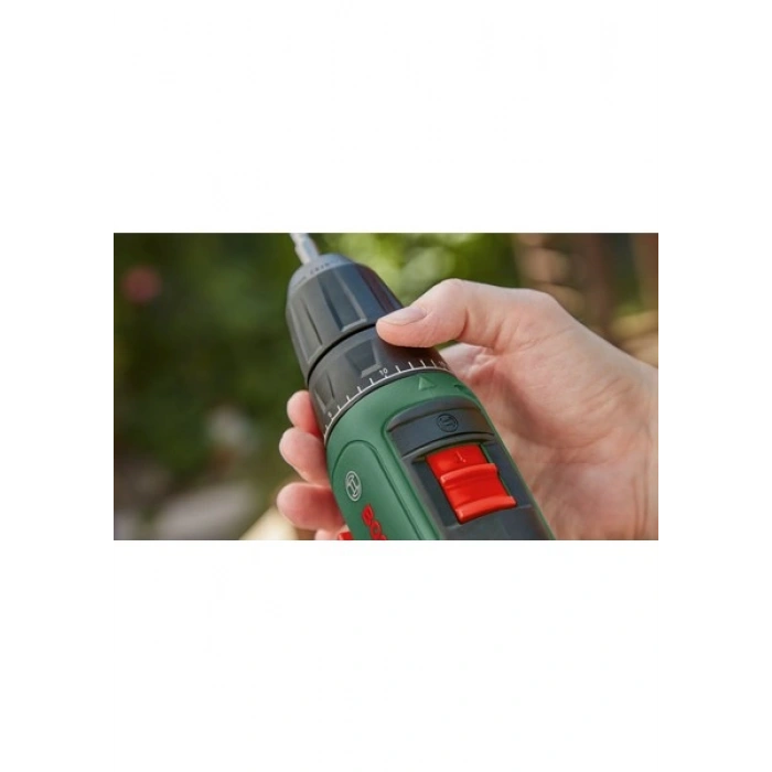Bosch Easyımpact 18V-40 1.5AH Çift Akü Darbeli Delme/vidalama + 241 Parça Aksesuar Seti