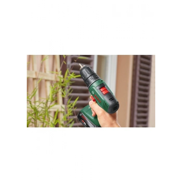 Bosch Easyımpact 18V-40 1.5AH Çift Akü Darbeli Delme/vidalama + 241 Parça Aksesuar Seti