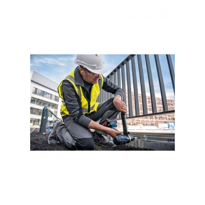 Bosch GSB 18V-150 C Akülü Darbeli Vidalama Makinesi (SOLO)